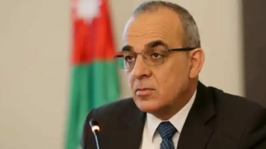 وزير السياحة يقرّر تعليق العمل بمصفوفة المخالفات المهنية لأسباب تنظيمية