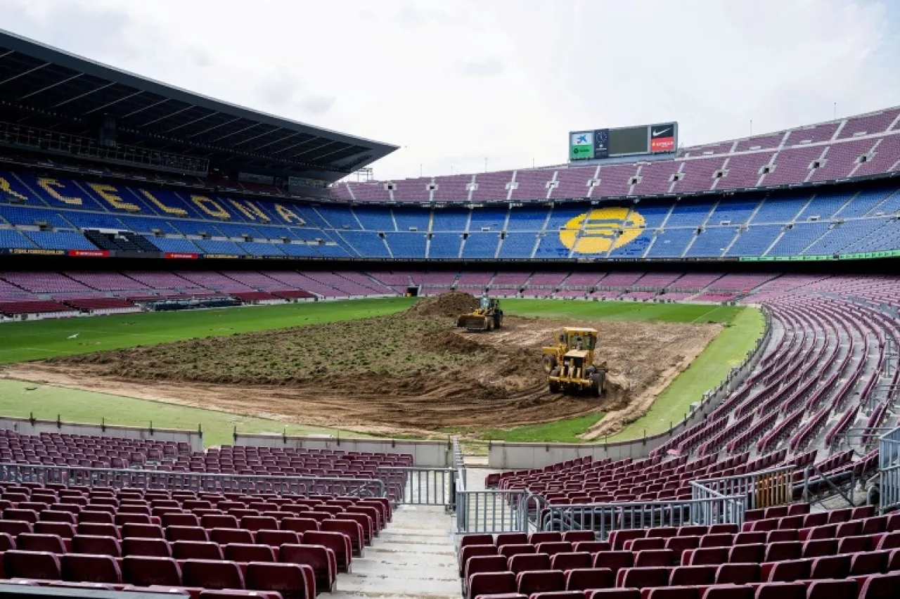 برشلونة بلا ملعب .. ويستضيف فالنسيا على ملعب تدريب