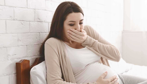 أطعمة تهدئ المعدة بعد القيء أثناء الحمل