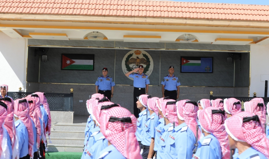 اللواء المعايطة يرعى تخريج كوكبة من مستجدي الأمن العام