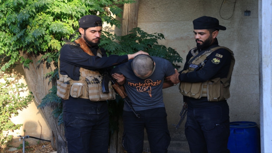 الداخلية السورية: القبض على خلية تابعة لحزب الله كانت تنشط في ريف دمشق الغربي