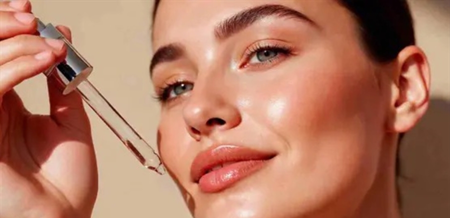 قطرات العناية.. تعزيز لروتين البشرة