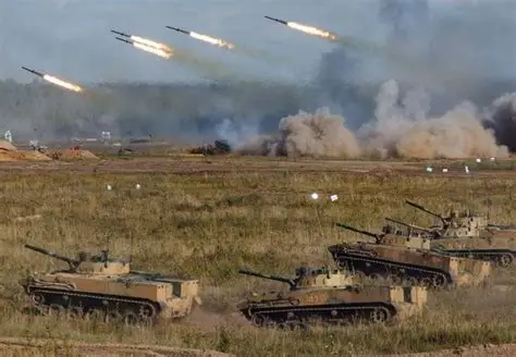 روسيا تطلق مناورات عسكرية استراتيجية