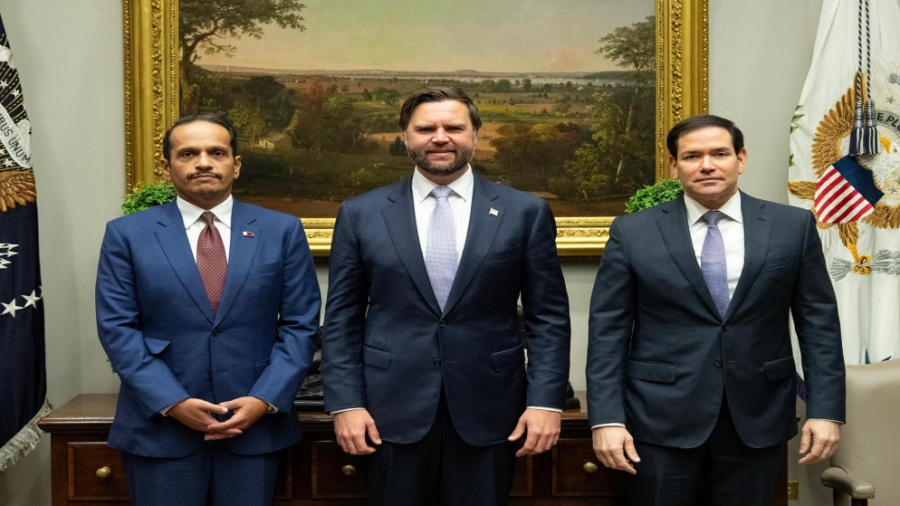 رئيس الوزراء القطري يؤكد من واشنطن التزام قطر بحماية أمنها وسيادتها