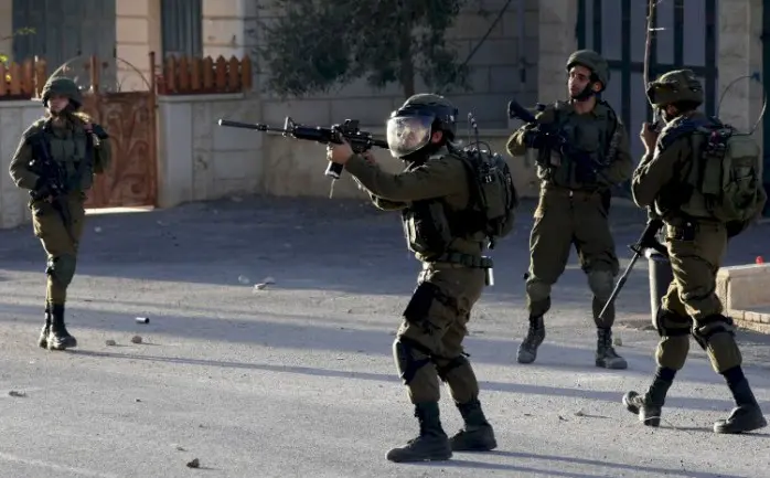 إصابة فلسطيني برصاص الاحتلال في الرام