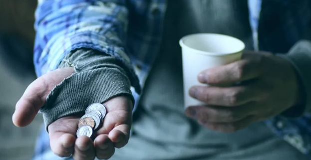 تفسير حلم المتسول في المنام