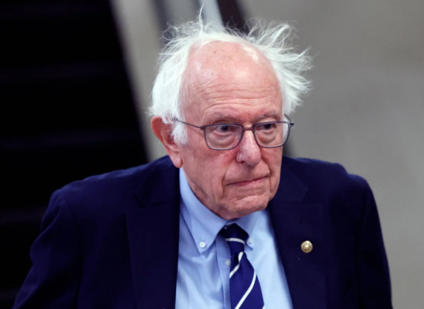 سيناتور أمريكي: إسرائيل تجوّع الأطفال وتدمر غزة