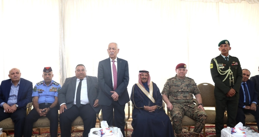 مندوبا عن الملك وولي العهد. العيسوي يعزي عشائر بني خالد والسردية