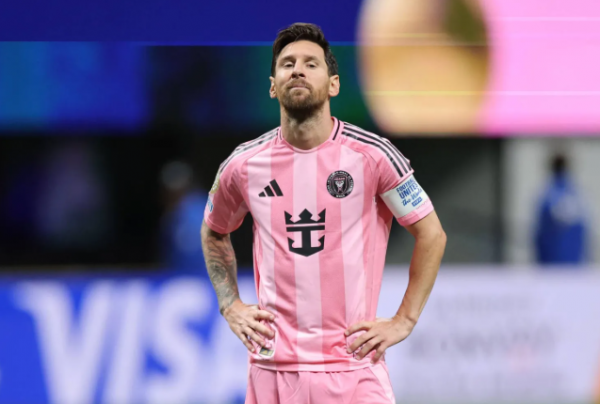 ميسي يهدر ركلة جزاء .. وفريقه إنتر ميامي يخسر بالثلاثة