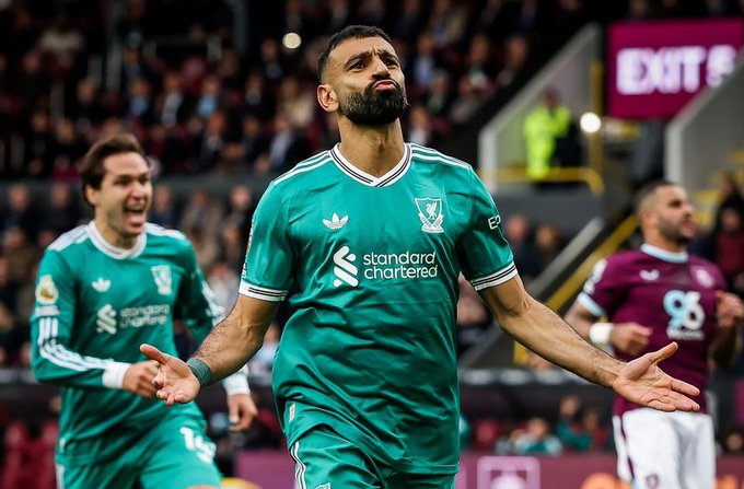 بركلة جزاء صلاح .. ليفربول ينجو من فخ بيرنلي