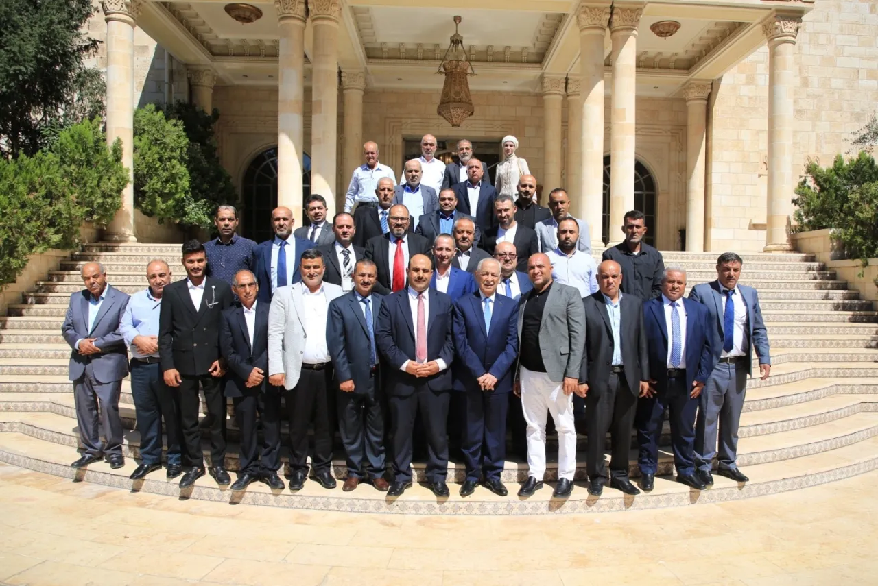 العيسوي يلتقي وفدا من النقابة العامة لأصحاب المهن الميكانيكية