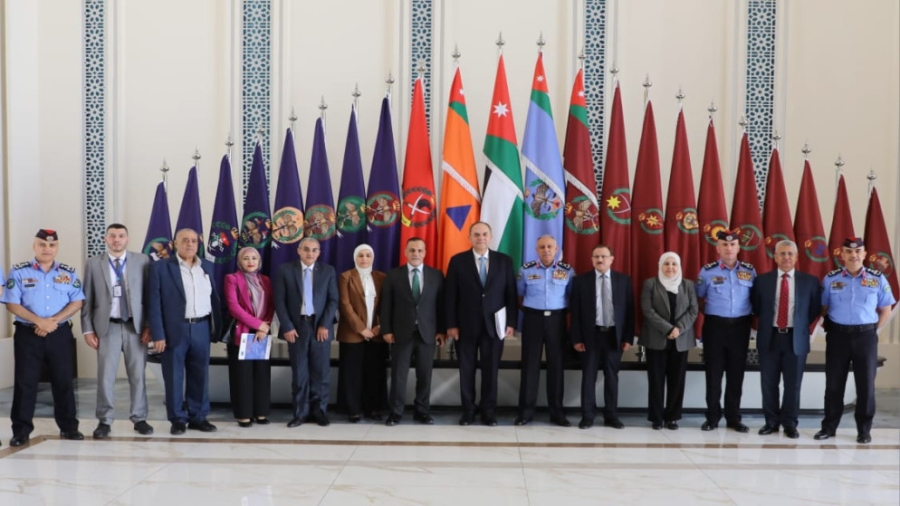 مدير الأمن العام يلتقي وزير العدل لبحث تعزيز التعاون المشترك