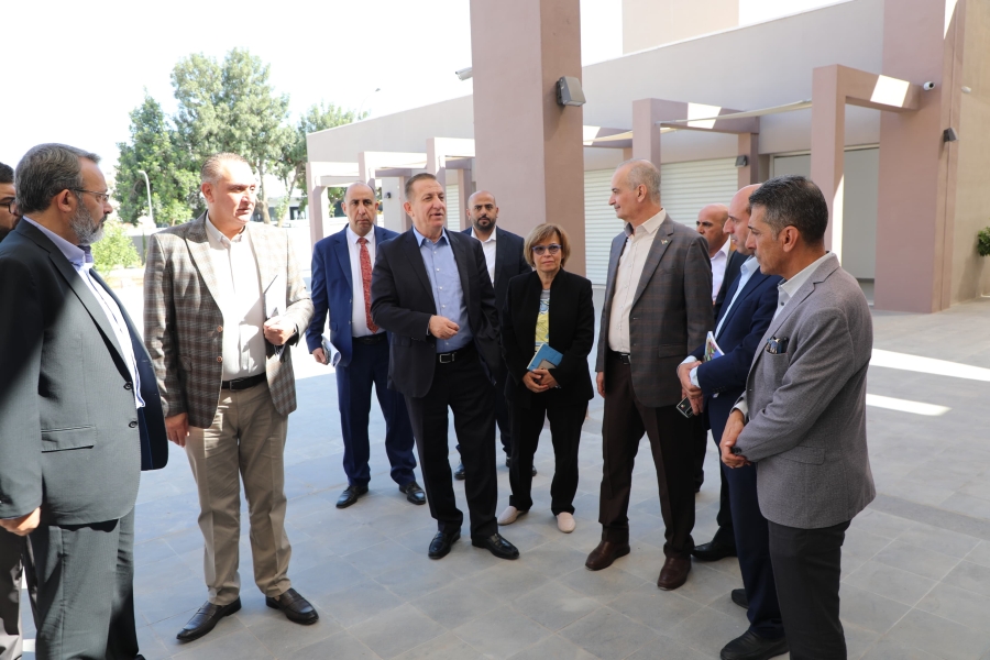 وزيرا الزراعة والبيئة يطلعان على سير العمل في معرض منتجات البادية والريف