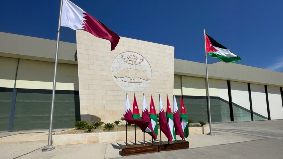 أمير دولة قطر يصل إلى عمّان