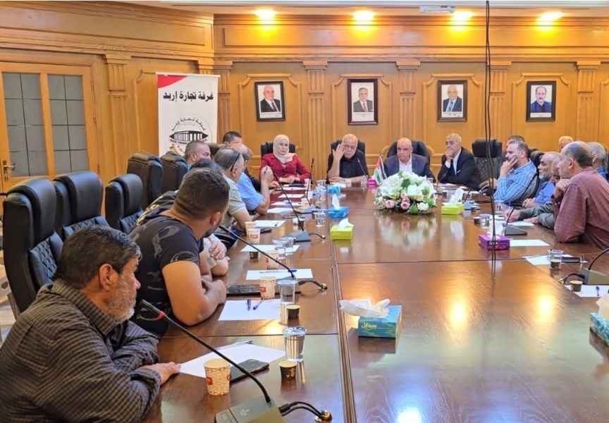 غرفة تجارة إربد تبحث مع البلدية خيارات إنقاذ تجار حسبة الجورة بعد تعثر المشروع