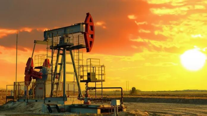 استقرار أسعار النفط بعد خفض الفائدة الأمريكية