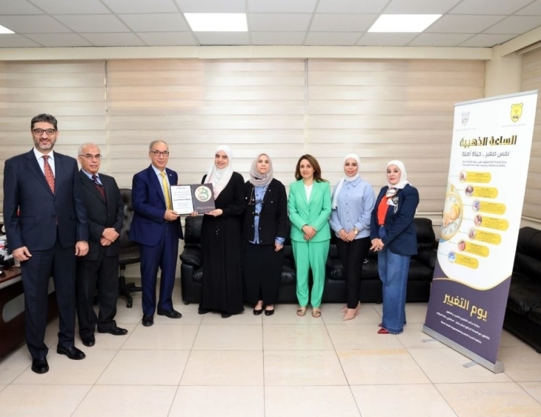 مجلس اعتماد المؤسسات الصحية يكرم مستشفى الجامعة لتطبيقه معايير المستشفى صديق للطفل