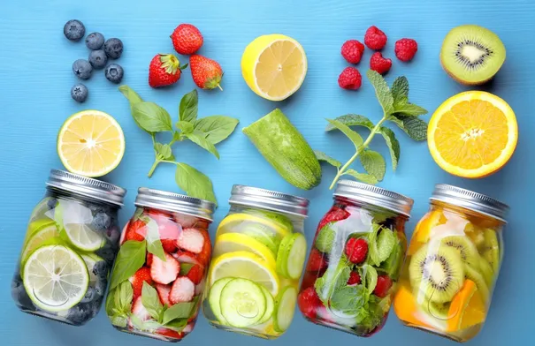 4 مشروبات ديتوكس تعزز نضارة البشرة وتحافظ على ترطيبها