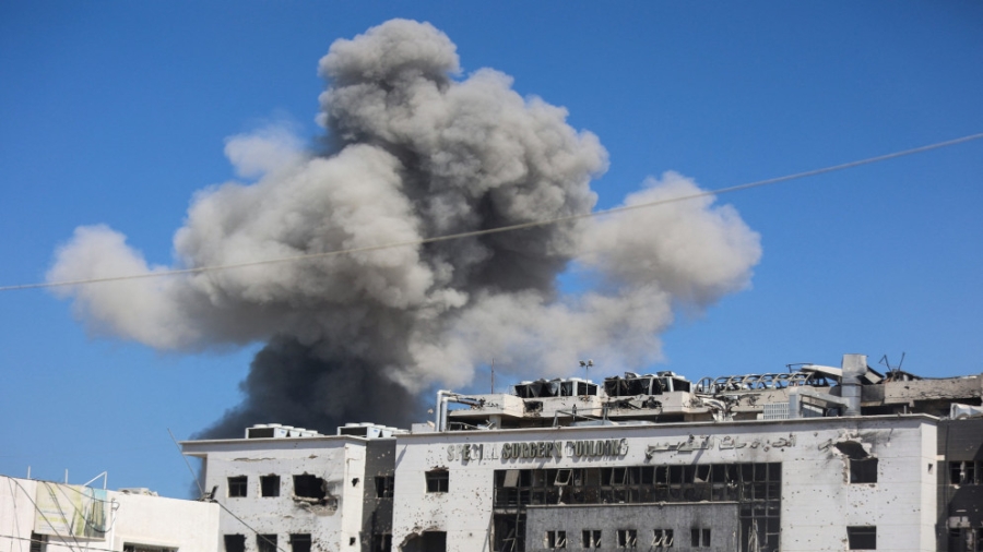 الإغاثة الفلسطينية: الاحتلال الإسرائيلي لا يوفر أي ذريعة لوقف المساعدات القادمة لقطاع غزة