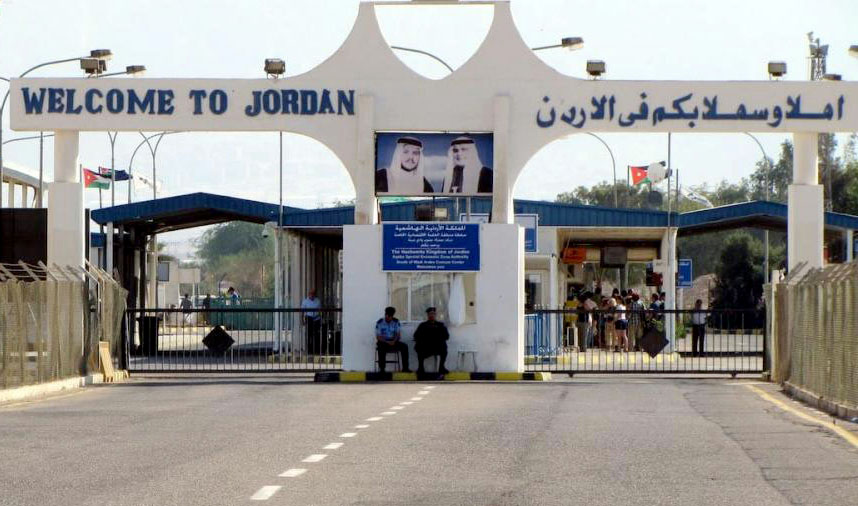 إعادة فتح جسر الملك حسين أمام حركة المسافرين فقط غدا