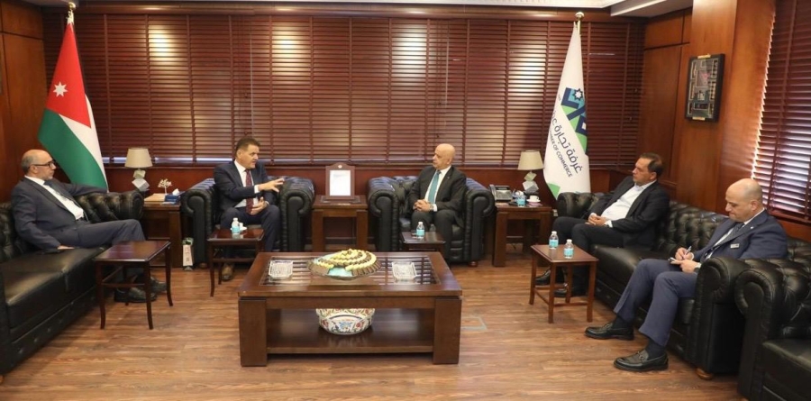 تجارة عمان تبحث مع سفير الأردن في البرازيل سبل تعزيز التعاون الاقتصادي