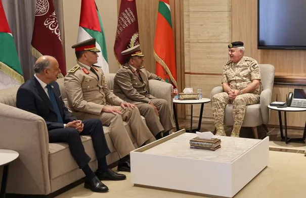 رئيس هيئة الأركان المشتركة يستقبل رئيس الاتحاد العربي للرياضة العسكرية