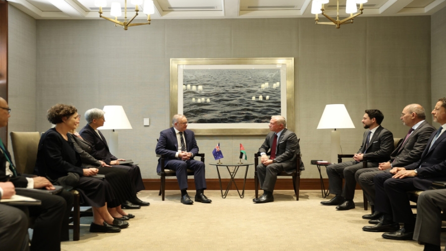 الملك يثمن اعتراف أستراليا بالدولة الفلسطينية خلال لقائه ألبانيزي