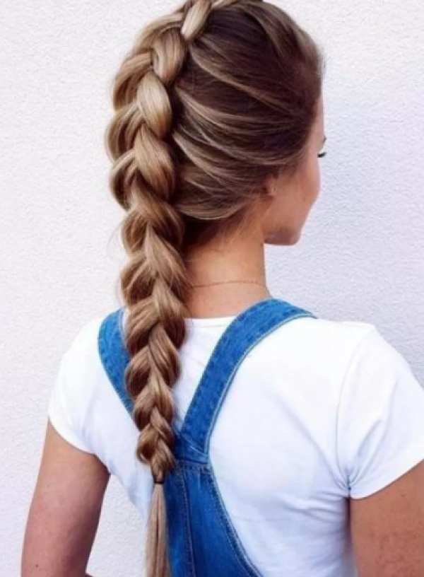 5 تسريحات شعر سريعة ومناسبة للمدرسة والجامعة