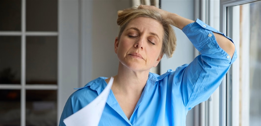 وداعاً للهبّات.. حبوب غير هرمونية تعالج أعراض انقطاع الطمث!