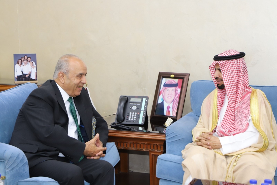 التربية ومركز اليونسكو الإقليمي للجودة يبحثان آفاق التعاون المشترك