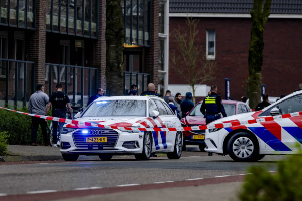 الشرطة الهولندية تستخدم الغاز المسيل للدموع ضد محتجين