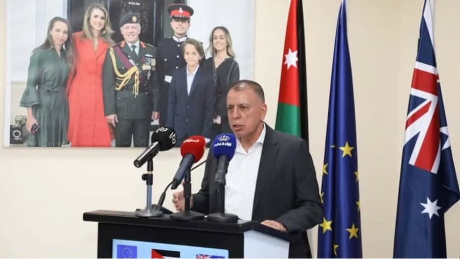 الفراية يفتتح غرفة عمليات للحدود ومبنى المسافرين لمركز حدود الكرامة