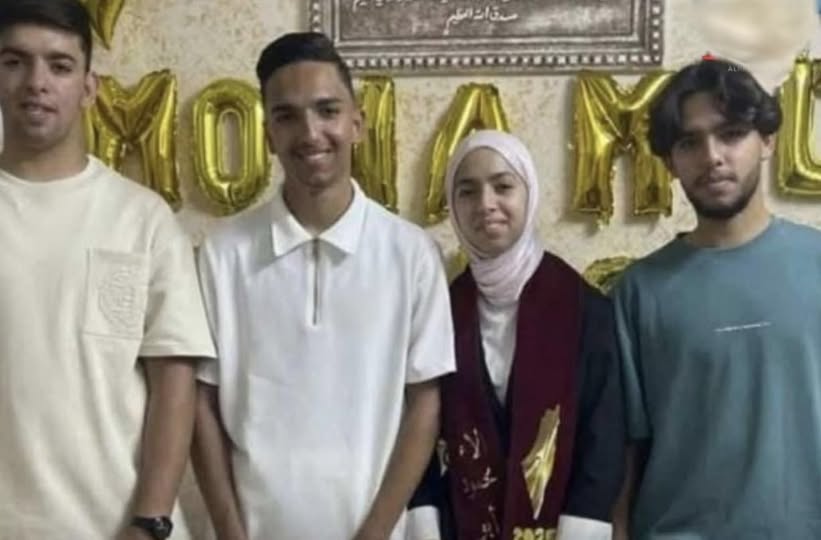 4 أشقاء أردنيين يحققون حلمهم الجامعي بمعدلات مذهلة