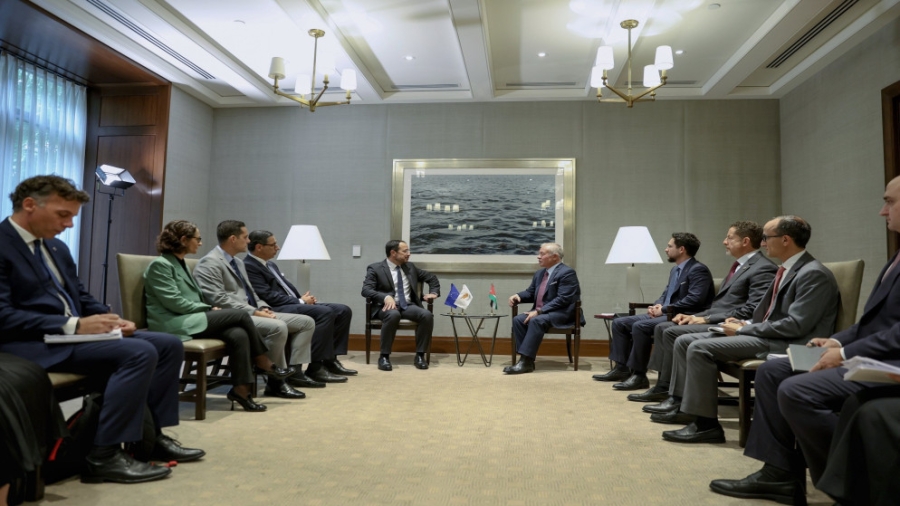 الملك يحذر خلال لقائه الرئيس الفنلندي من التبعات الخطيرة لتوسيع النشاط الاستيطاني في الضفة الغربية