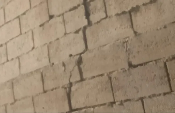 الصحة: إزالة سور متصدع قرب مستشفى البشير وبناء آخر جديد خلال أسبوعين