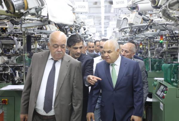 وزير العمل يكشف عن خطة لرفع توظيف الأردنيين في المصانع إلى أكثر من 50٪