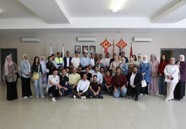 زيارة شبابية تعريفية بمركز زوار أم الرصاص وشركة العطارات
