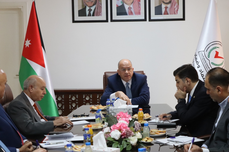 بحث سبل تطوير مخرجات الجامعات الحكومية بما يتناسب مع متطلبات سوق العمل الرقمي