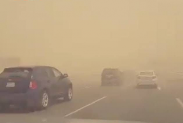 الأرصاد الجوية تحذر من الغبار على الطرق الخارجية