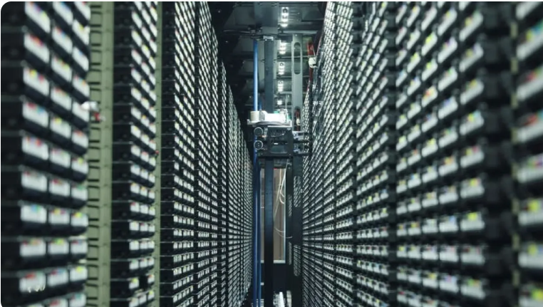 مايكروسوفت تكشف عن تقنية جديدة تمهد لجيل قوي من مراكز البيانات