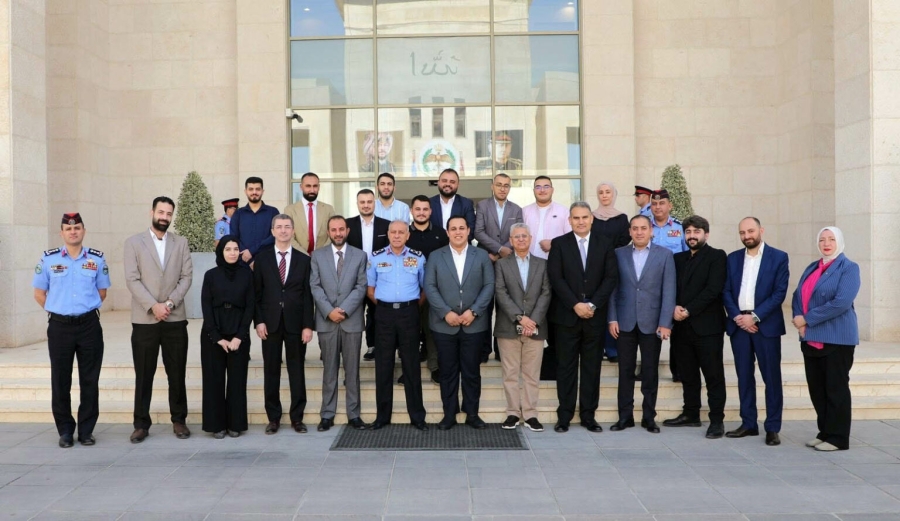 مدير الأمن العام يؤكد الحرص على دعم الشباب