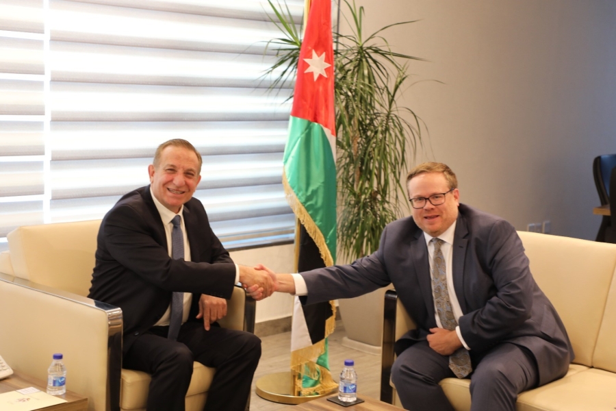 وزير الزراعة يستقبل القائم بأعمال السفير الأميركي