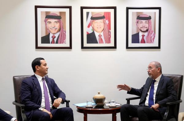 الصفدي يستقبل مستشار رئيس أوزبكستان ويبحثان تعزيز العلاقات الثنائية