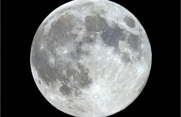 ناسا تخطط لبناء قرية على سطح القمر بحلول سنة 2035