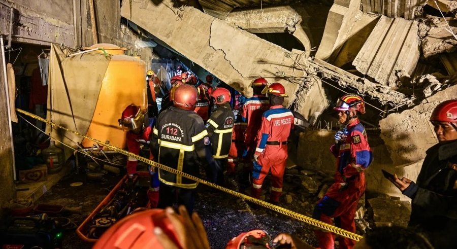 إندونيسيا: 91 شخصا لا يزالون تحت الأنقاض نتيجة انهيار مدرسة