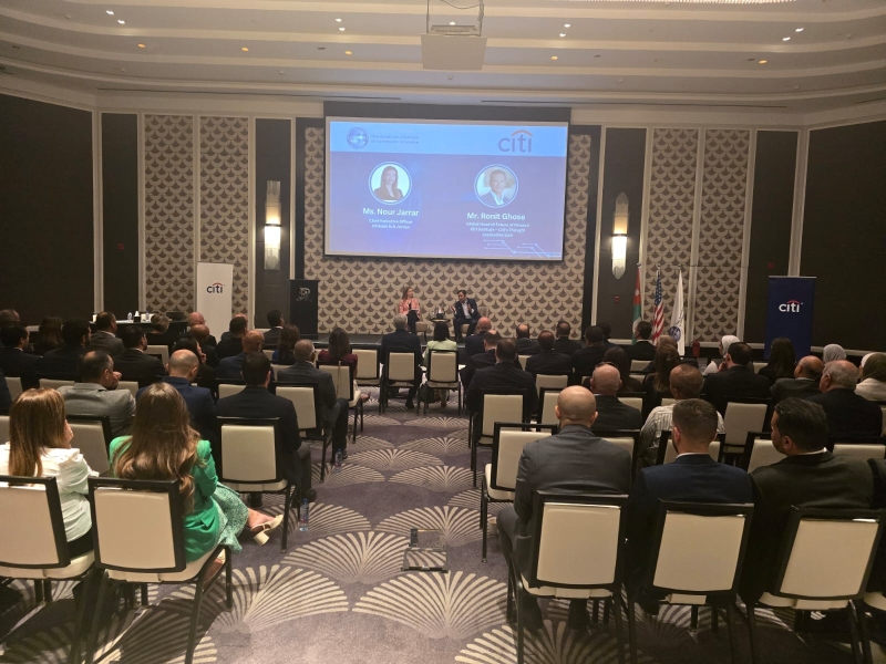 غرفة التجارة الأميركية تستضيف جلسة لبحث تأثير الذكاء الاصطناعي على مستقبل المال