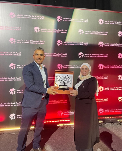 منصة الطاقة يحصد جائزة التقدير الخاص من الإمارات للطاقة