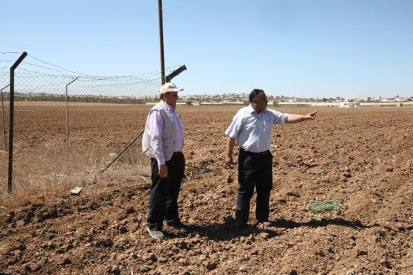 الرواشدة يطلع على الخطة السنوية لمشروع إكثار بذار القمح والشعير في مركز المشقر