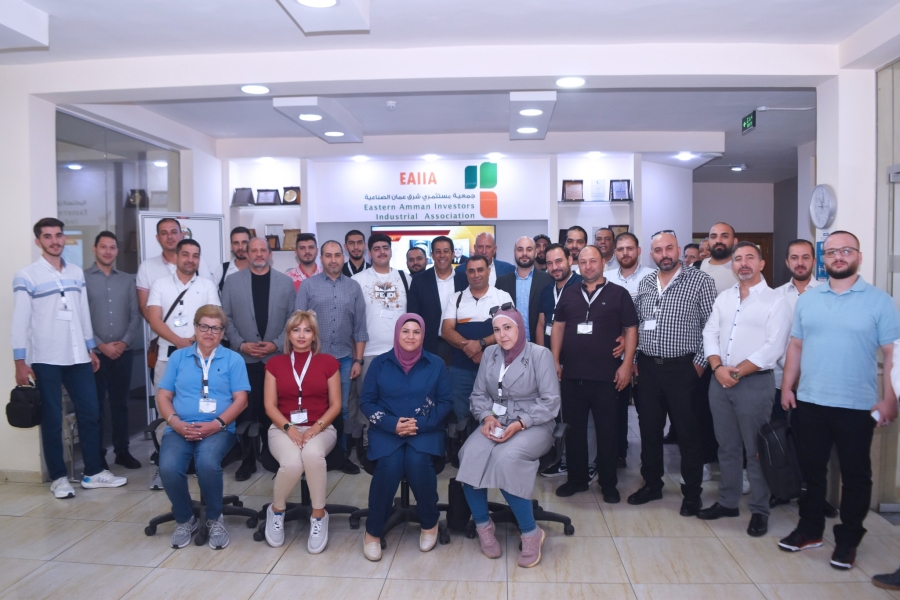 وفد سوري يزور مصانع تعبئة وتغليف بمنطقة شرق عمان الصناعية