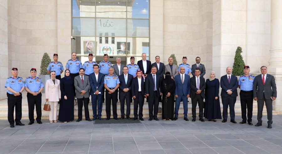 مدير الأمن العام يلتقي كتلة الميثاق الوطني النيابية